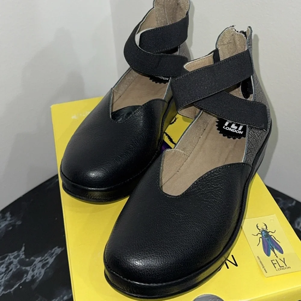 Fly London Women's Black and Metallic Closed Toe Leather Shoes Size 6 AUTHENTIC - Picture 6 of 7